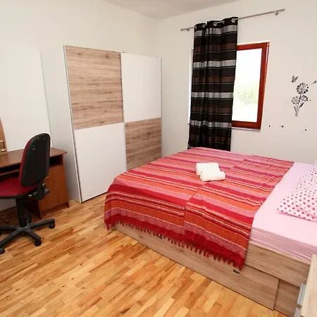 Apartment More